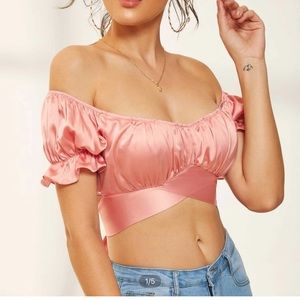 Ruffled sleeve crop top